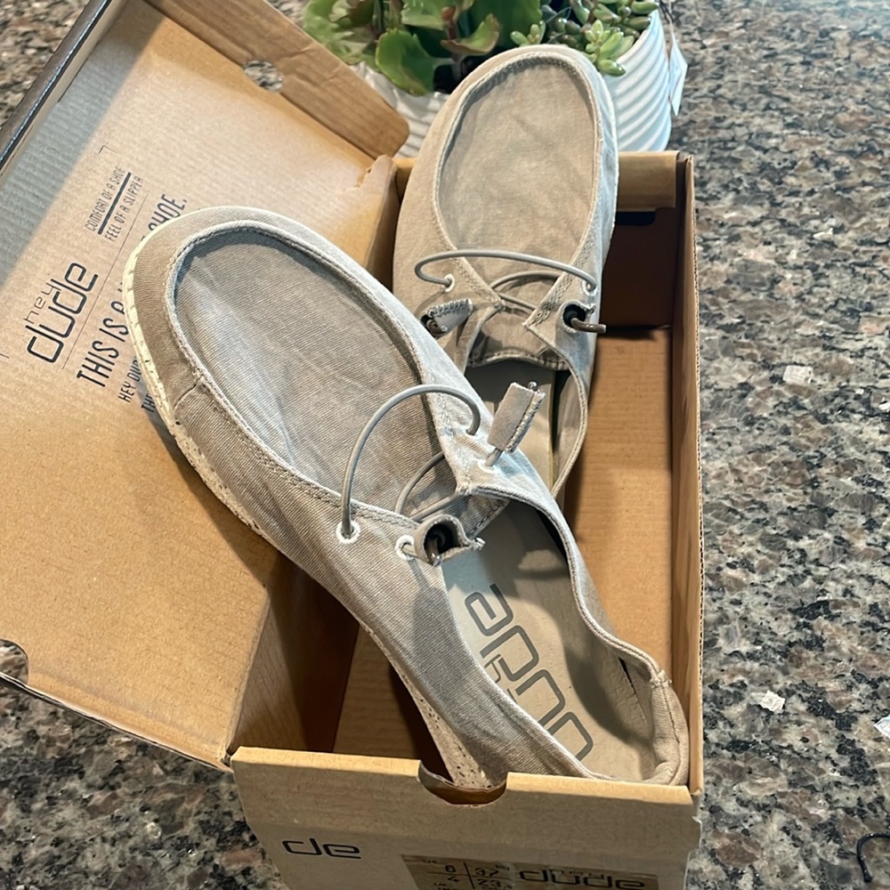HeyDude Wendy Size 6 Gray. Like new.